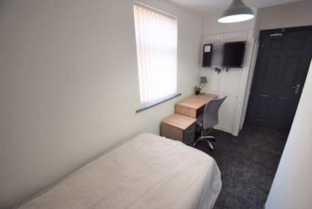 4 bedroom House share to let in Elgin Street, Shelton, Stoke-On-Trent, ST4