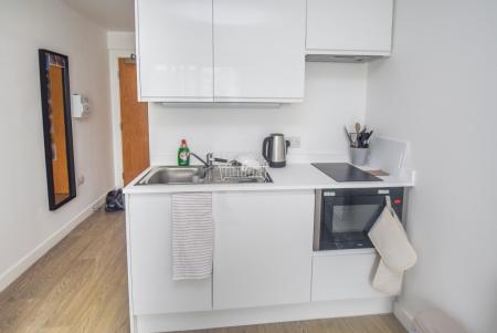 1 bedroom Apartment to let in London Road, Newcastle-Under-Lyme, ST5