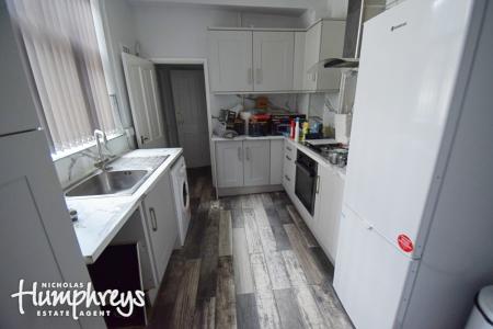 5 bedroom House share to let in Ashford Street, Shelton, Stoke-On-Trent, ST4