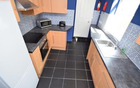 5 bedroom House share to let in Seaford Street, Shelton, Stoke-On-Trent, ST4