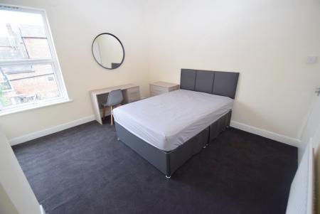 3 bedroom House share to let in Crowther Street, Shelton, Stoke-On-Trent, ST4