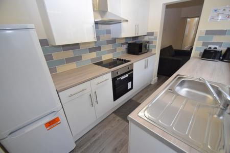 3 bedroom House share to let in Crowther Street, Shelton, Stoke-On-Trent, ST4