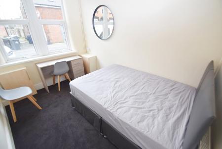 3 bedroom House share to let in Crowther Street, Shelton, Stoke-On-Trent, ST4