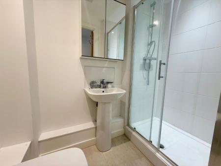 1 bedroom Apartment to let in London Road, Newcastle-Under-Lyme, ST5