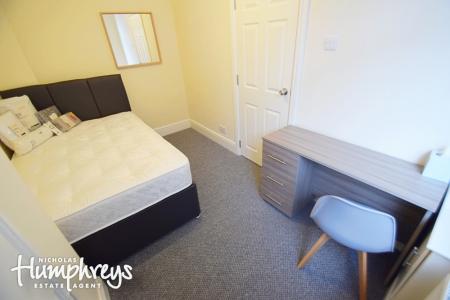 3 bedroom House share to let in Watford Street, Shelton, Stoke-On-Trent, ST4