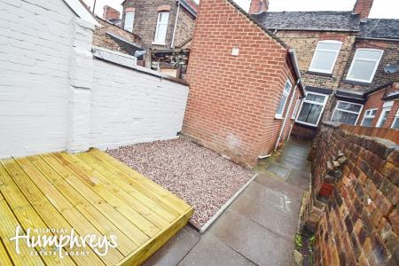 3 bedroom House share to let in Watford Street, Shelton, Stoke-On-Trent, ST4