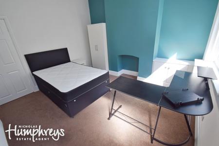 3 bedroom House share to let in Spencer Road, Shelton, Stoke-On-Trent, ST4