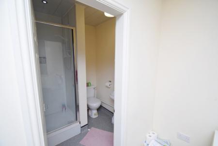 8 bedroom Terraced House to let in Cauldon Road, Shelton, Stoke-On-Trent, ST4