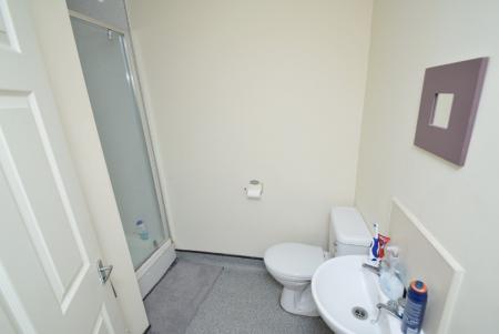 8 bedroom Terraced House to let in Cauldon Road, Shelton, Stoke-On-Trent, ST4