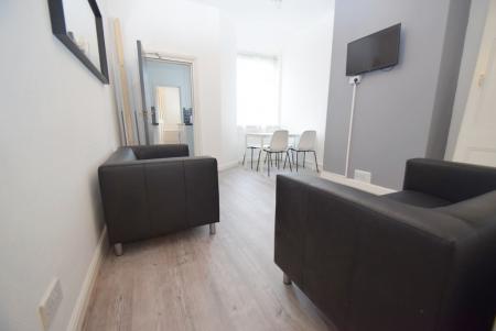 3 bedroom House share to let in Spencer Road, Shelton, Stoke-On-Trent, ST4