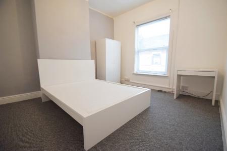 3 bedroom House share to let in Spencer Road, Shelton, Stoke-On-Trent, ST4