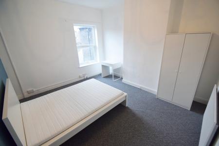 3 bedroom House share to let in Spencer Road, Shelton, Stoke-On-Trent, ST4