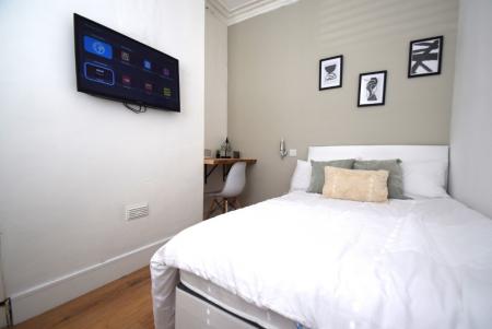 4 bedroom House share to let in Conway Street, Shelton, Stoke-On-Trent, ST4