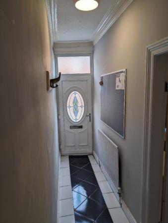 2 bedroom Flat to let in Enderley Street, Newcastle-Under-Lyme, ST5