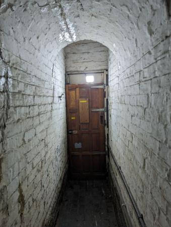 2 bedroom Flat to let in Enderley Street, Newcastle-Under-Lyme, ST5