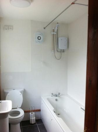 4 bedroom Terraced House to let in Lonsdale Street, Stoke-On-Trent, ST4