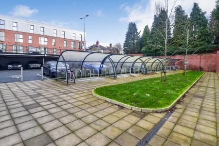 1 bedroom Flat to let in London Road, Newcastle-Under-Lyme, ST5