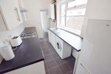 3 bedroom Terraced House to let in Windsmoor Street, Stoke-On-Trent, ST4