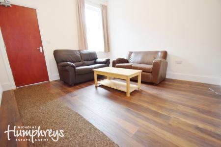 3 bedroom Terraced House to let in Windsmoor Street, Stoke-On-Trent, ST4