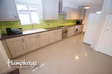 4 bedroom Semi-detached house to let in Oliver Road, Hartshill, Stoke-On-Trent, ST4