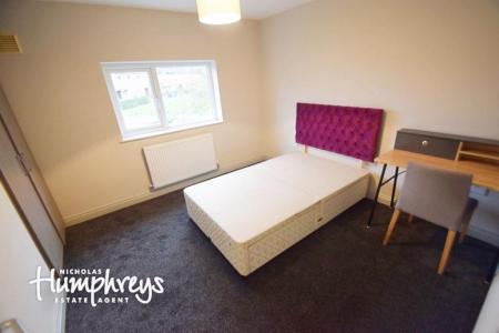 4 bedroom Semi-detached house to let in Oliver Road, Hartshill, Stoke-On-Trent, ST4