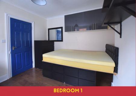 5 bedroom Semi-detached house to let in Oxford Road, Wincheap, CT1