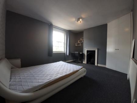 4 bedroom Terraced House to let in St. Peter's Place, Canterbury, CT1