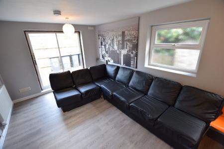 1 bedroom Semi-detached house to let in Sturry Road, Canterbury, CT1