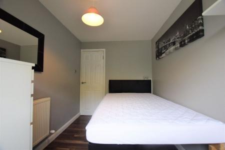 7 bedroom Semi-detached house to let in Tenterden Drive, Canterbury, CT2