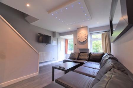 7 bedroom Semi-detached house to let in Tenterden Drive, Canterbury, CT2