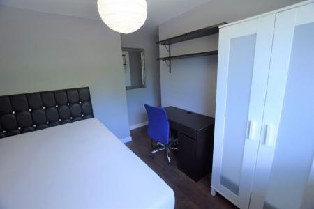 7 bedroom Semi-detached house to let in Tenterden Drive, Canterbury, CT2