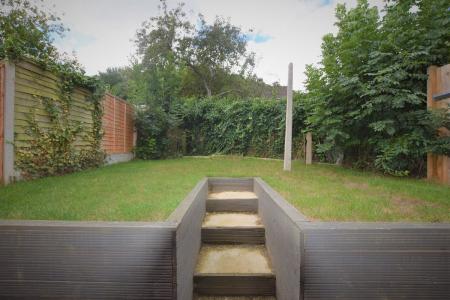 7 bedroom Semi-detached house to let in Tenterden Drive, Canterbury, CT2