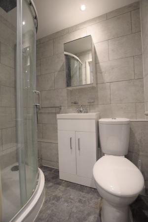 7 bedroom Semi-detached house to let in Tenterden Drive, Canterbury, CT2