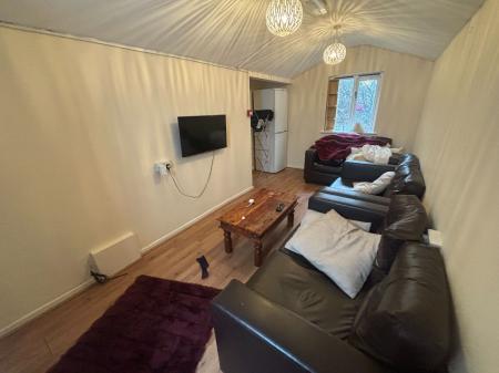 6 bedroom Terraced House to let in Wincheap, Canterbury, CT1