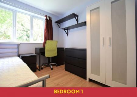 5 bedroom Semi-detached house to let in 5 Bed Student Home - 51 Dickens Avenue