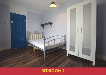 5 bedroom Semi-detached house to let in 5 Bed Student Home - 51 Dickens Avenue