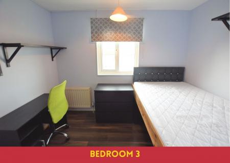 5 bedroom Semi-detached house to let in 5 Bed Student Home - 51 Dickens Avenue