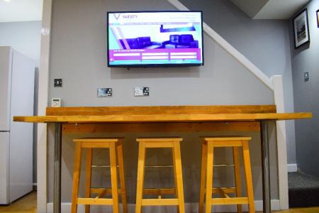 5 bedroom Semi-detached house to let in 5 Bed Student Home - 7 Green Cloth Mews