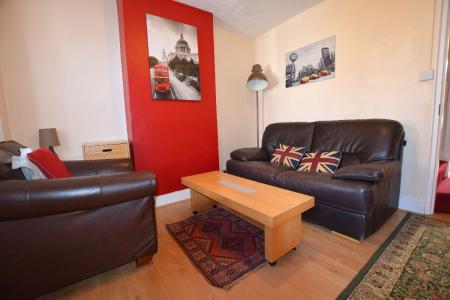 Ivy Lane (Near City Centre)