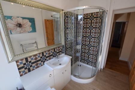 2 bedroom Terraced House to let in Ivy Lane (Near City Centre)