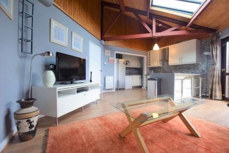 3 bedroom Apartment to let in St. Mildred's Court (City Centre)