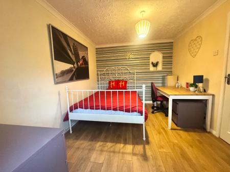 3 bedroom Terraced House to let in Starle Close