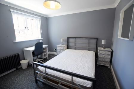 2 bedroom Apartment to let in 2 Bedroom Student Home - Stirling Court, City Centre