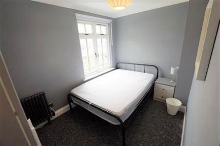 2 bedroom Apartment to let in 2 Bedroom Student Home - Stirling Court, City Centre