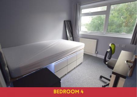 6 bedroom Semi-detached house to let in 6 Bedroom Student Home - Downs Road, UKC