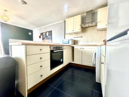 3 bedroom Bungalow to let in 37 Headcorn Drive, Canterbury