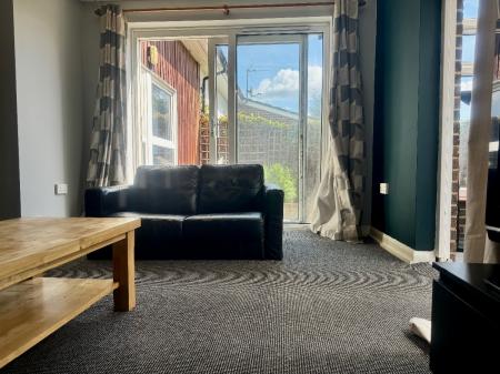 3 bedroom Bungalow to let in 37 Headcorn Drive, Canterbury