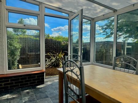 3 bedroom Bungalow to let in 37 Headcorn Drive, Canterbury