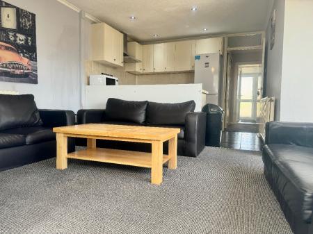 3 bedroom Bungalow to let in 37 Headcorn Drive, Canterbury