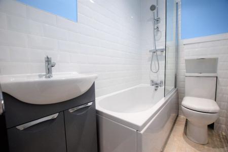 5 bedroom Terraced House to let in 5 Bed Student Home - 80 Downs Road, Canterbury